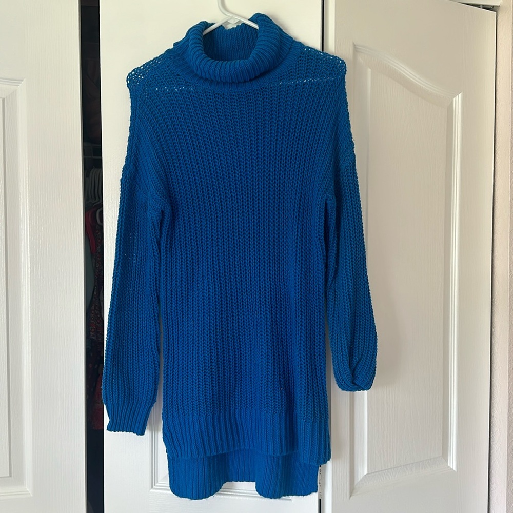 Gently used blue turtleneck tunic sweater